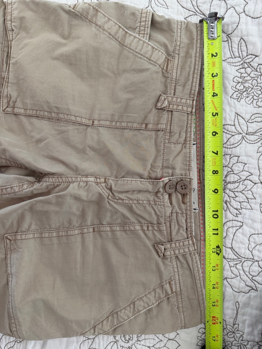 American Eagle distressed cropped capris sz 2 EUC - Picture 5 of 7